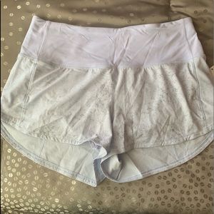Lululemon Speed Up HR Shorts 2.5 in